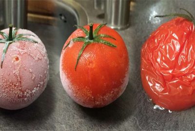 Vô tình để quên quả cà chua trong ngăn đá tủ lạnh mà phát hiện một mẹo hay để đời